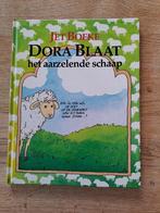 DORA BLAAT HET AARZELENDE SCHAAP. JET BOEKE. KINDERJURY 1990, Boeken, Kinderboeken | Baby's en Peuters, Gelezen, Jet Boeke, Ophalen of Verzenden