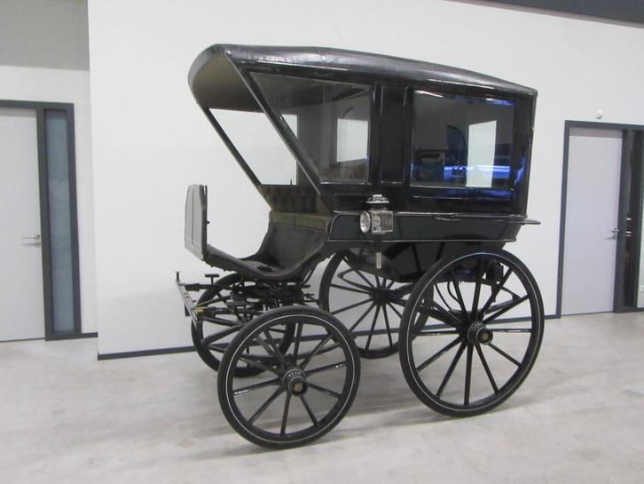 Antiek rijtuig. Type: Kerkbrik. Wielen met rubberbeslag, Dieren en Toebehoren, Rijtuigen en Koetsen, Gebruikt, Overige typen, Paard