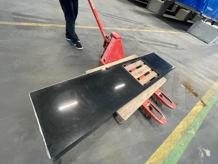 Granieten Keukenblad - 240cm, Huis en Inrichting, Keuken | Keukenelementen, Gebruikt, Minder dan 100 cm, 200 cm of meer, 50 tot 75 cm