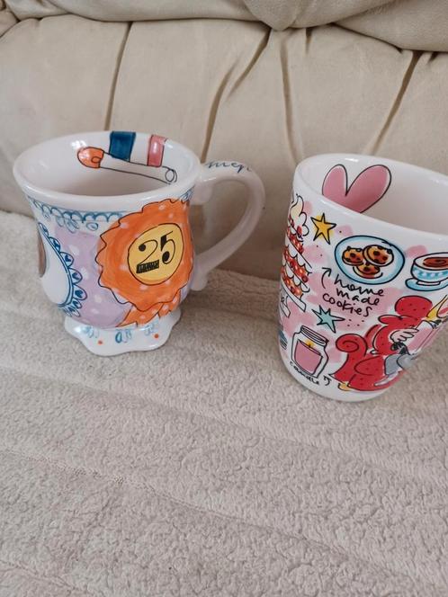 2x blond amsterdam mok 12€ 1 koop, Huis en Inrichting, Keuken | Servies, Kop(pen) en/of Schotel(s), Blond Amsterdam, Aardewerk