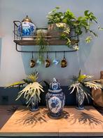 3 Delfsblauwe vazen kaststel decoratie €25, Ophalen