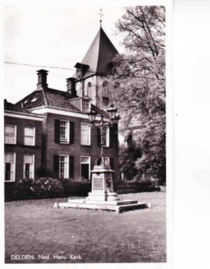 DELDEN,- Ned. Herv.Kerk.  Fotoglans. 09-11, Verzamelen, Ansichtkaarten | Nederland, Gelopen, Overijssel, 1940 tot 1960, Ophalen of Verzenden