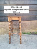 Zeer mooie vintage barkruk cq plantenzuil, Huis en Inrichting, Krukjes, Ophalen, Zo goed als nieuw, Hout