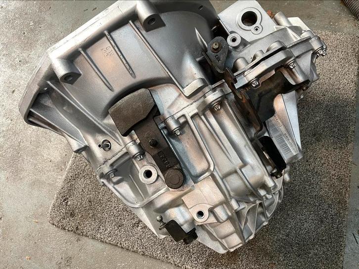 Gereviseerde versnellingsbak PF6 Opel Vivaro, Auto-onderdelen, Transmissie en Toebehoren, Opel, Gereviseerd, Ophalen