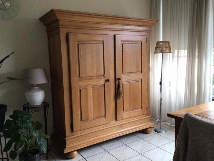 KAST eikenhout., Huis en Inrichting, Kasten | Dressoirs, 200 cm of meer, 50 tot 75 cm, Eikenhout, Ophalen