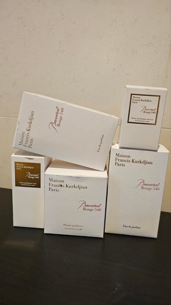 Lege Parfum & Cosmetica Dozen - Luxe Merken, Ophalen of Verzenden, Zo goed als nieuw