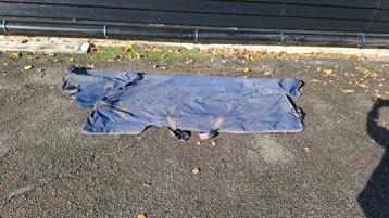 AMIGO deken met hals maat 6.9 beschikbaar voor biedingen