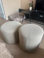 2 beige teddystof poefjes van Loods5, Huis en Inrichting, Banken | Voetenbanken en Poefen, Ophalen, Teddy stof, Rond, Minder dan 50 cm