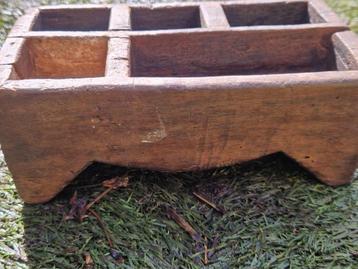 2 antieke houten beteldoosjes(Java begin 20ste eeuw)brocante beschikbaar voor biedingen