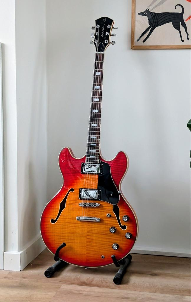 Sire H7 Larry Carlton semi hollow body gitaar (mint), Muziek en Instrumenten, Snaarinstrumenten | Gitaren | Elektrisch, Zo goed als nieuw