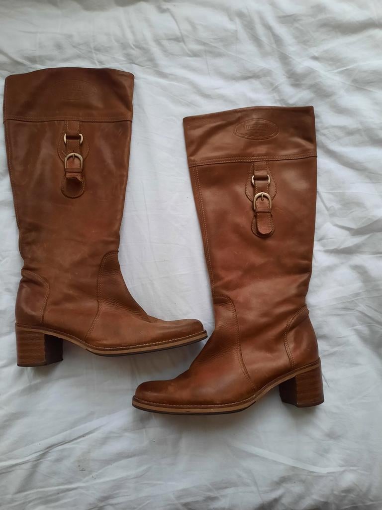 Bruine Tommy Hillfiger laarzen., Kleding | Dames, Schoenen, Zo goed als nieuw, Hoge laarzen, Bruin, Ophalen of Verzenden