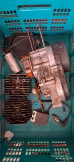 2 Kratten Jawa Babetta 210 onderdelen, Ophalen, Gebruikt, Blok, Overige merken