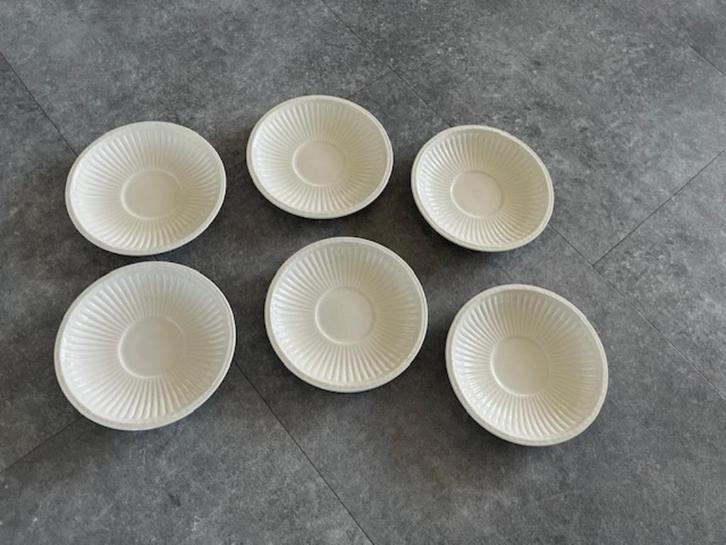 Wedgwood Edme 6 schotels 15 cm, Huis en Inrichting, Keuken | Servies, Gebruikt, Kop(pen) en/of Schotel(s), Wedgwood, Aardewerk