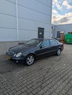 Mercedes-Benz E-Klasse 3.2 E320 Sedan AUT 2003 Zwart, Auto's, Automaat, Achterwielaandrijving, Zwart, Zwart