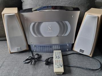 JVC cd speler met 2 geluidsboxen. beschikbaar voor biedingen
