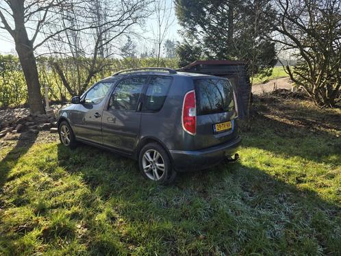 Skoda Roomster 1.6 Automaat! Stoelverwarming!, Auto's, Skoda, Particulier, Roomster, ABS, Airbags, Bochtverlichting, Boordcomputer