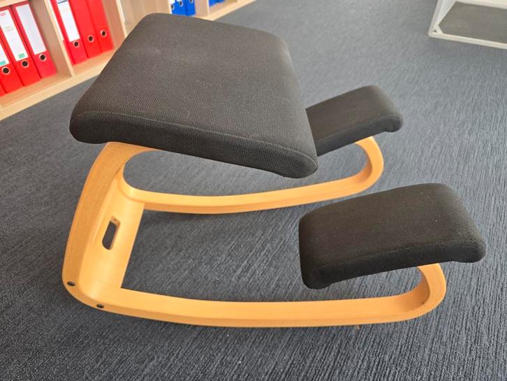 Stokke Varier Kniestoel - Ergonomisch!, Huis en Inrichting, Bureaustoelen, Gebruikt, Bureaustoel, Zwart, Ergonomisch, Ophalen