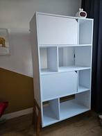 Designkast met houten poten, Huis en Inrichting, Kasten | Boekenkasten, Met deur(en), Kunststof, Zo goed als nieuw, Modern