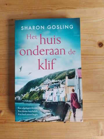 Het huis onderaan de klif   Sharon Gosling beschikbaar voor biedingen