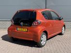 Toyota Aygo 1.0 VVT-i Dynamic Orange / Dealer Onderhouden /, Euro 5, Stof, Gebruikt, Overige kleuren