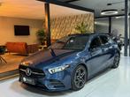 Mercedes-Benz A-klasse 200 AMG Line Edition Garantie Pano Am, Gebruikt, Zwart, 4 cilinders, Blauw