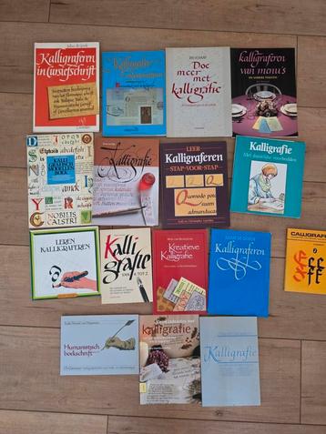 17 boeken over Kalligrafie  beschikbaar voor biedingen