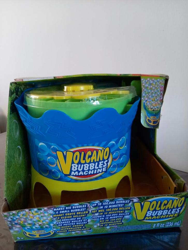 Leuke bellenblaas machine / Volcano bubble action
/incl doos, Kinderen en Baby's, Speelgoed | Overig, Gebruikt, Ophalen of Verzenden