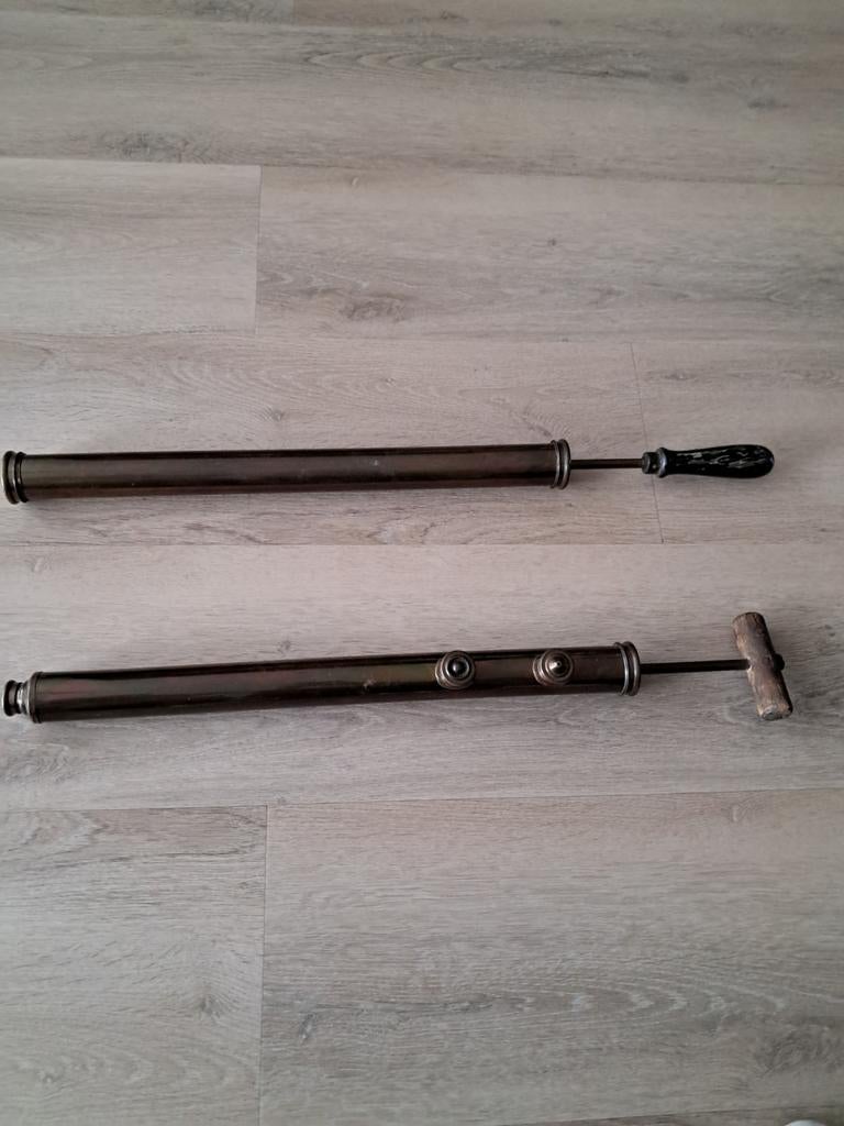 Antieke Koperen Handspuiten/Pompen - 54cm, Antiek en Kunst, Ophalen of Verzenden