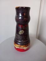 Kleurrijke 70s vaas van Potterie Soetje Rotterdam, seventies, Gebruikt, Aardewerk of Porselein, Ophalen of Verzenden, Minder dan 50 cm