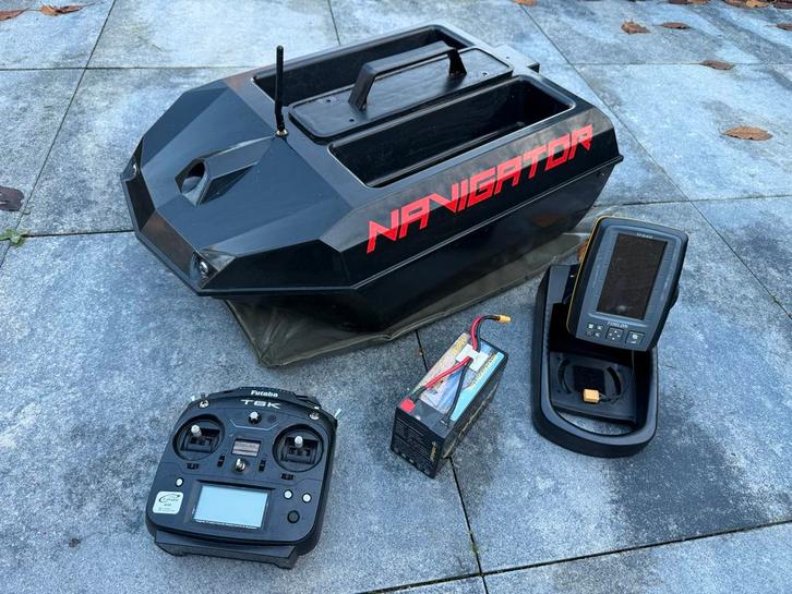 Navigator Voerboot met Toslon TF640 dieptemeter GPS, Watersport en Boten, Hengelsport | Karpervissen, Gebruikt, Overige typen