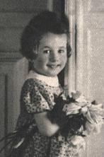 960384	Vintage	Meisje	Hartelijk Gefeliciteerd	1943	 Postzege, Verzamelen, Ansichtkaarten | Nederland, 1940 tot 1960, Gelopen, Ophalen of Verzenden
