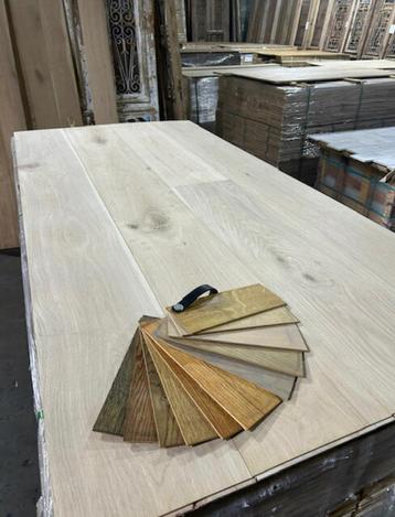 PAKKETVERKOOP 152M2 EIKEN XXL VLOER, EXTRA BREDE MULTIPLANK beschikbaar voor biedingen