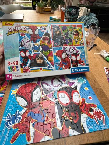 Spidey Puzzels - 3x48 Stukjes beschikbaar voor biedingen