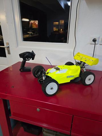 Hobao Hyper VSE 1/8  Brushless buggy.  Hobbywing regelaar en beschikbaar voor biedingen