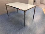 Te koop tafel, chroom met glazen (wit) bovenblad, Huis en Inrichting, Ophalen, Gebruikt, 100 tot 150 cm, 50 tot 100 cm