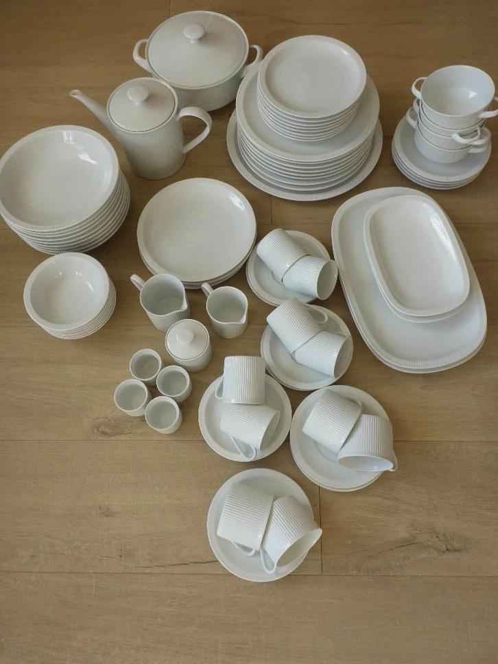 Diverse onderdelen arzberg cannelee servies., Huis en Inrichting, Keuken | Servies, Zo goed als nieuw, Overige typen, Overige stijlen