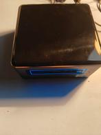 Intel nuc8 I3, Computers en Software, Barebones, Ophalen of Verzenden, Zo goed als nieuw