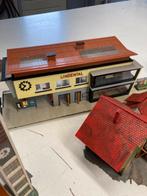 Huisjes H0  station kerk perron garage Shell tankstation, Hobby en Vrije tijd, Modeltreinen | H0, Gebruikt, Gelijkstroom of Wisselstroom
