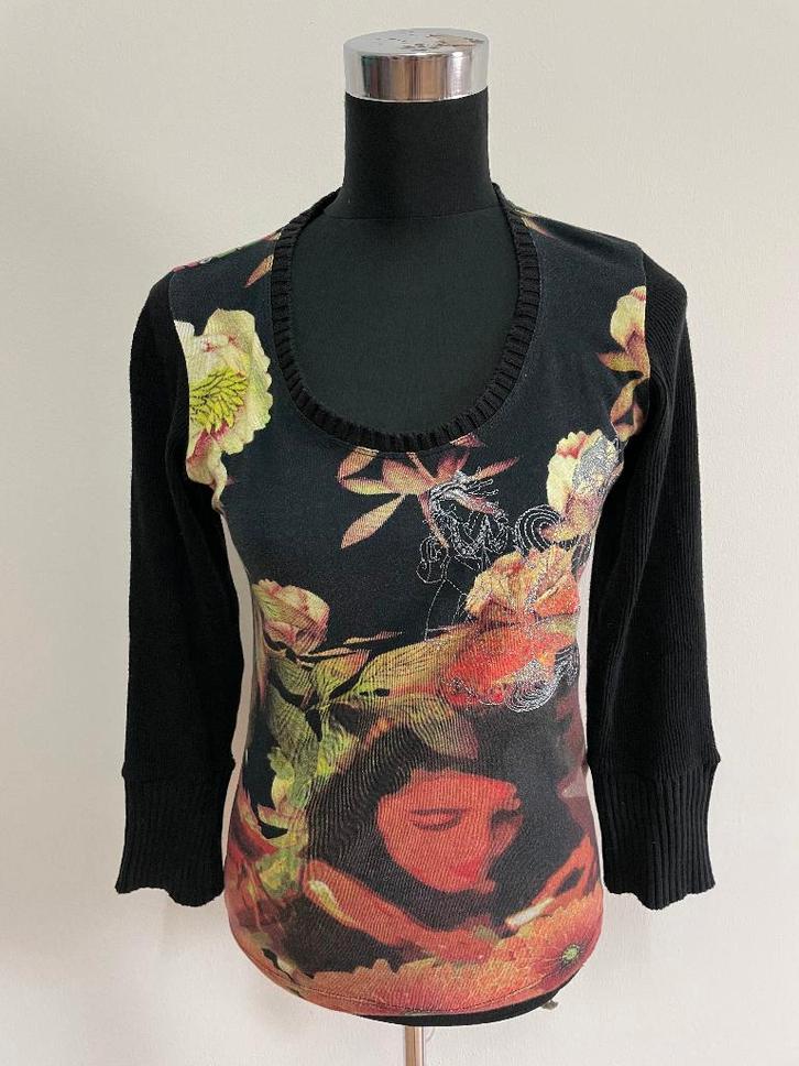 Trui6 - Fleurig Desigual truitje maat S (1), Kleding | Dames, Tops, Zo goed als nieuw, Maat 38/40 (M), Korte mouw, Ophalen of Verzenden