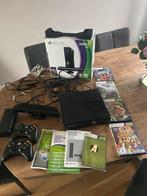 Xbox 360 S 4 Gb met Kinect + 4 spellen, Spelcomputers en Games, Spelcomputers | Xbox 360, Met 2 controllers, Ophalen of Verzenden