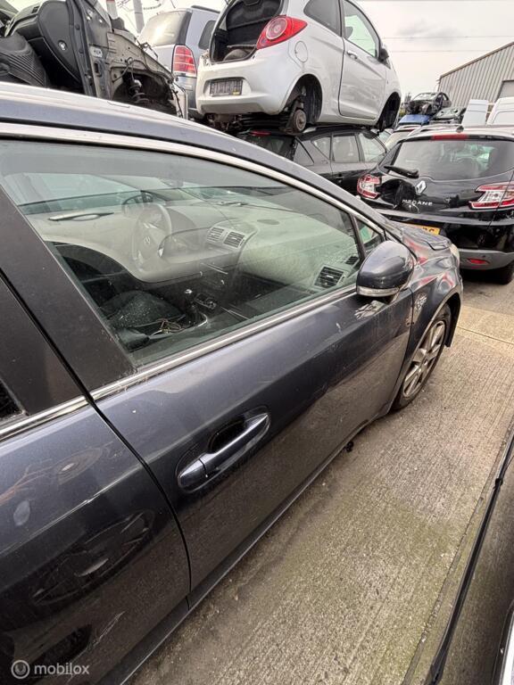 Voordeur rechts Toyota Avensis Wagon III ('06-'15), Auto-onderdelen, Carrosserie en Plaatwerk, Deur, Toyota, Voor, Rechts, Gebruikt