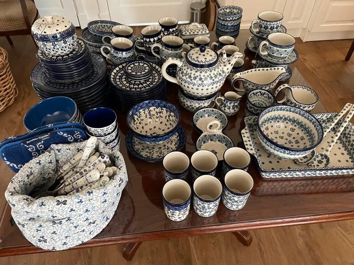 Bunzlau servies ZEER UITGEBREID, Huis en Inrichting, Keuken | Servies, Zo goed als nieuw, Compleet servies, Overige stijlen, Aardewerk