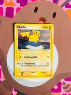 Pikachu 12/17 Holo POP 5 Promo Pokemon, Hobby en Vrije tijd, Verzamelkaartspellen | Pokémon, Verzenden, Zo goed als nieuw, Losse kaart