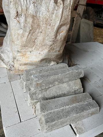 Betonnen Afstandhouders Betongaas - Zak vol beschikbaar voor biedingen