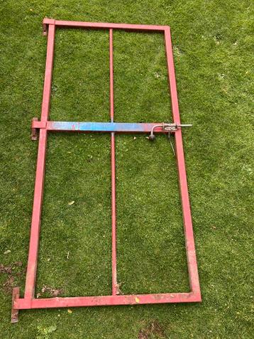 Gebruikte poort ijzeren frame 77 x 175 beschikbaar voor biedingen