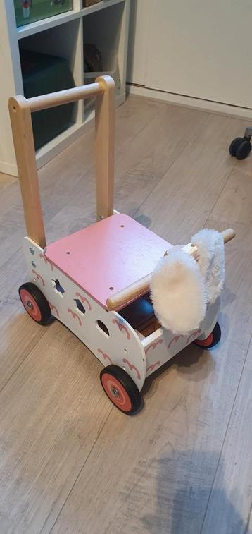 Loopkar, wit, roze beschikbaar voor biedingen