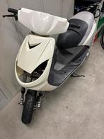 Peugeot vivacity, Fietsen en Brommers, Scooters | Peugeot, Ophalen, Zo goed als nieuw, Benzine, Vivacity