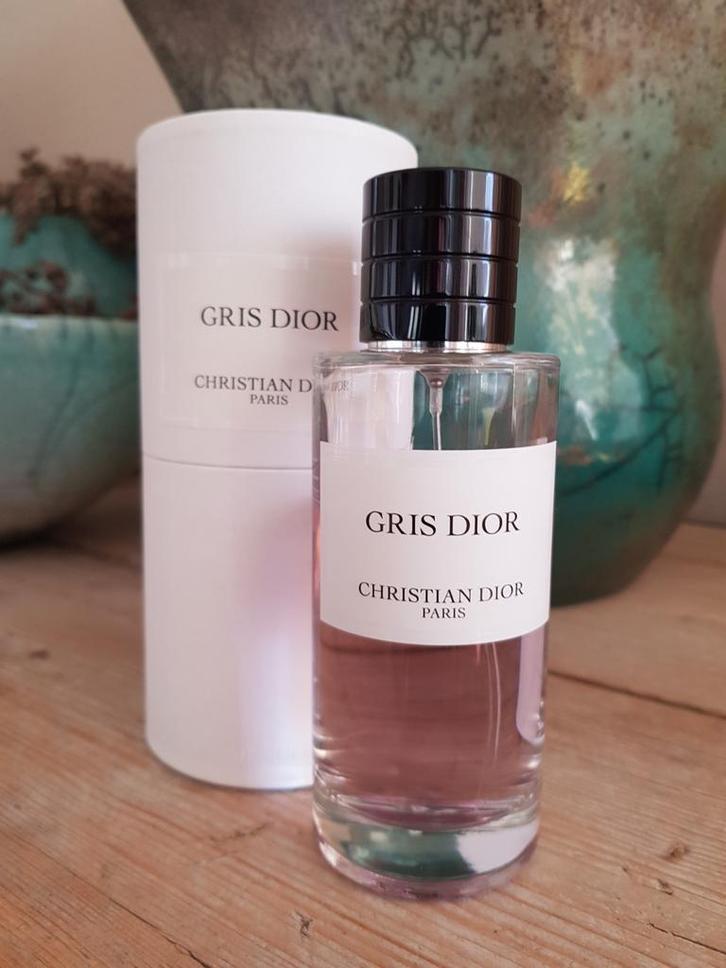Dior La Collection Privée Gris Dior edp 2ml/5ml/10ml, Sieraden, Tassen en Uiterlijk, Uiterlijk | Parfum, Nieuw, Ophalen of Verzenden