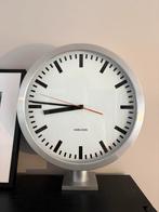 Stationsklok Karlsson design wand klok, Huis en Inrichting, Woonaccessoires | Klokken, Ophalen, Gebruikt, Wandklok