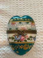 Limoges France, pillendoosje ‘Hart Floral decor’, Ophalen of Verzenden